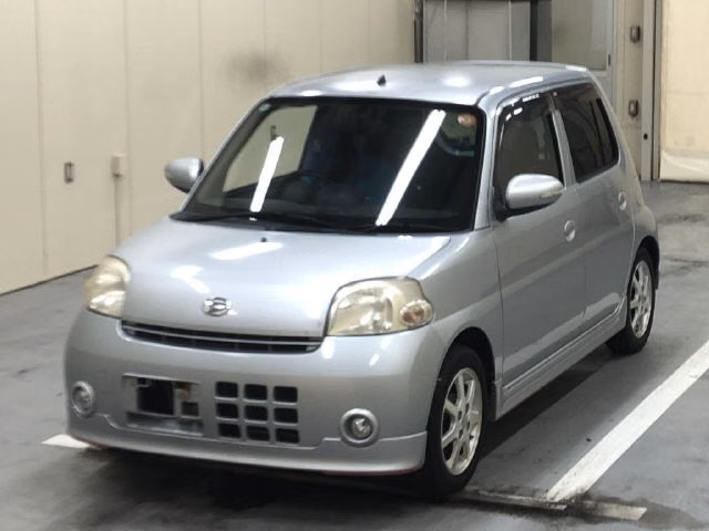 DAIHATSU ESSE