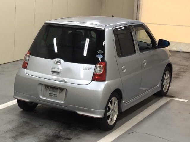 DAIHATSU ESSE