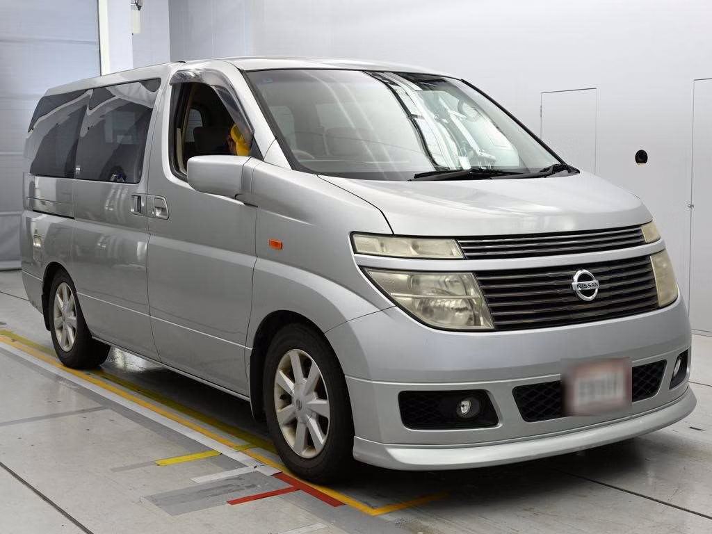 NISSAN ELGRAND