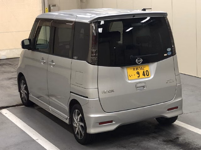 NISSAN ROOX