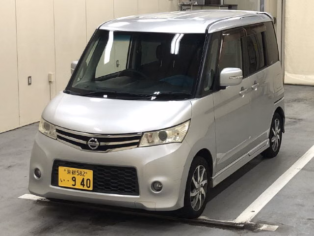 NISSAN ROOX