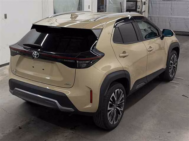 TOYOTA YARIS CROSS