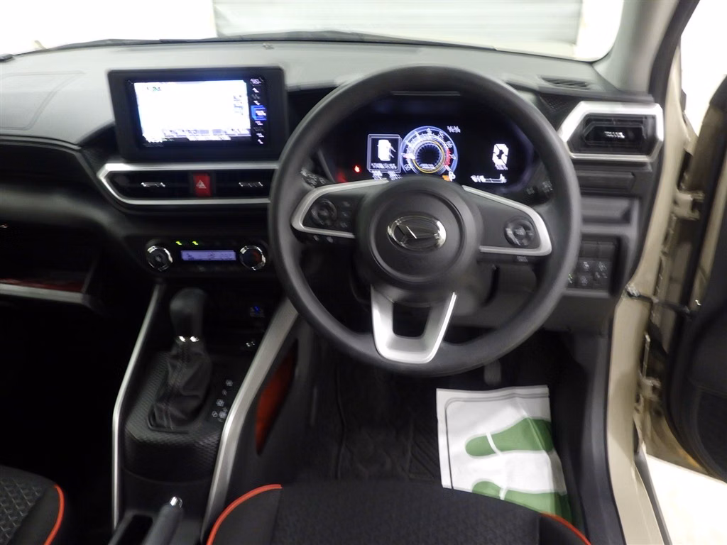 DAIHATSU ROCKY