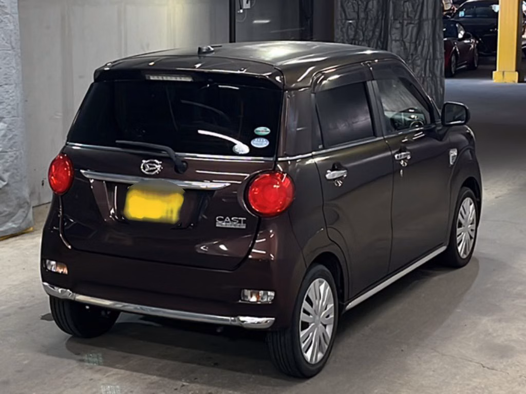 DAIHATSU CAST