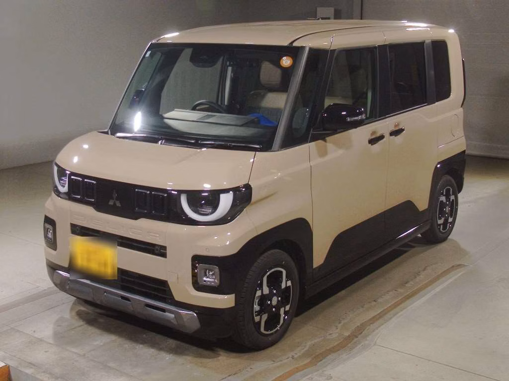 MITSUBISHI DELICA MINI