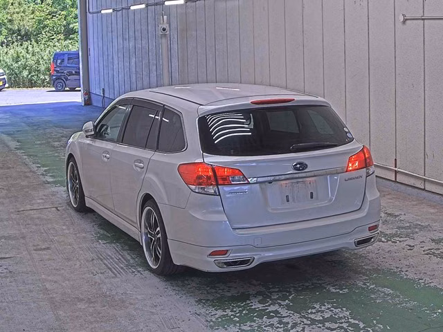SUBARU LEGACY