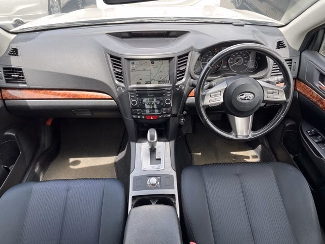 SUBARU LEGACY