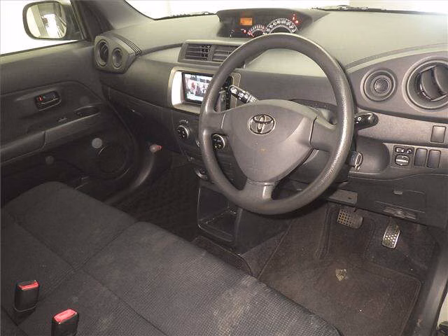 TOYOTA BB