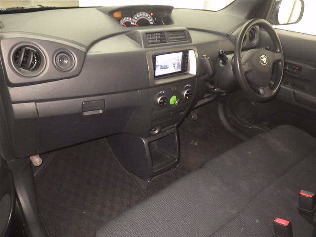 TOYOTA BB