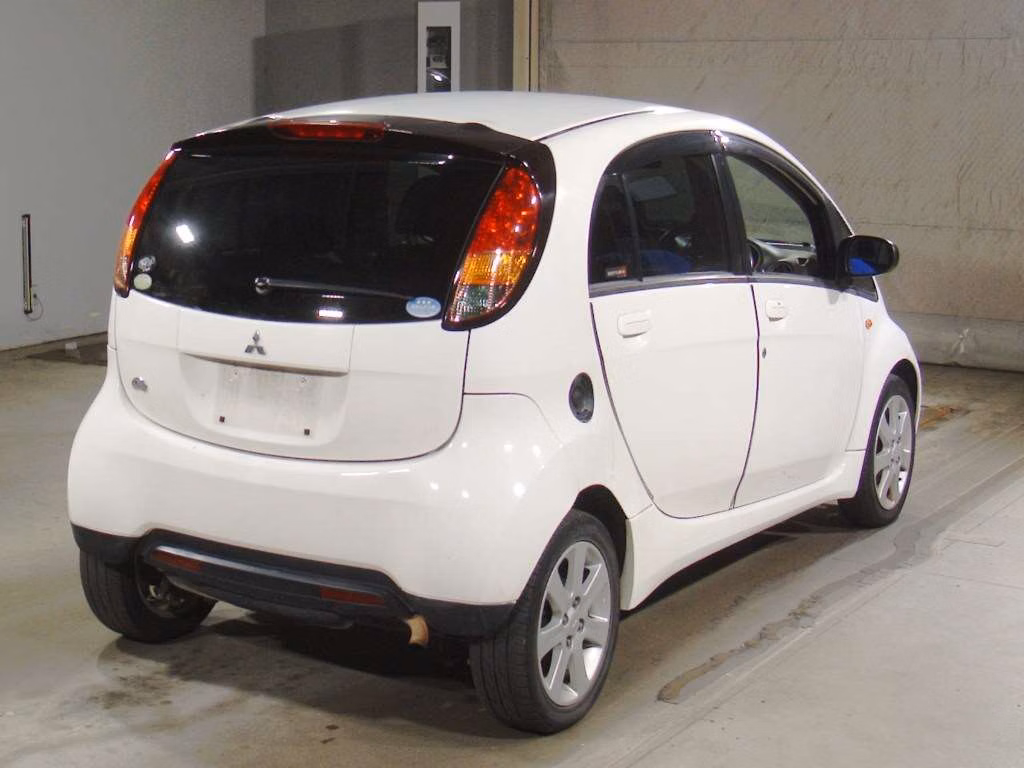 MITSUBISHI I