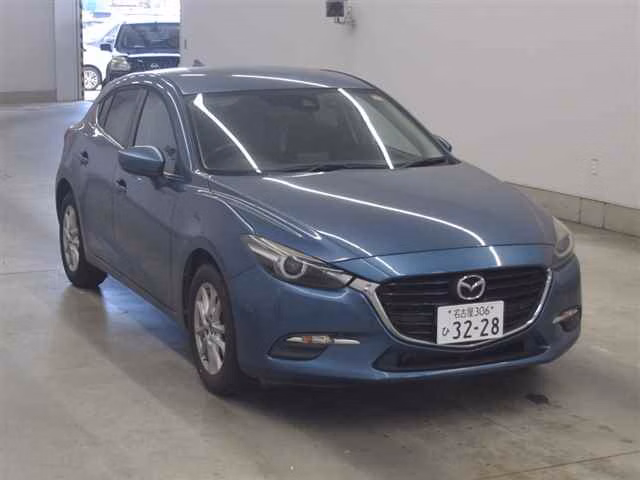 MAZDA AXELA