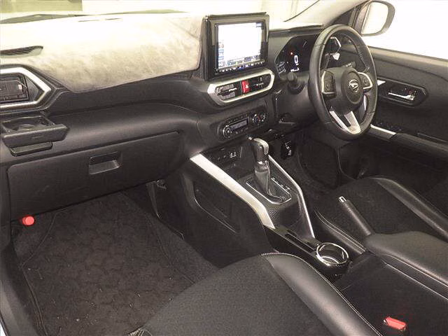 DAIHATSU ROCKY