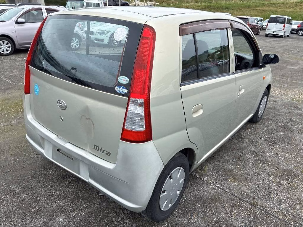 DAIHATSU MIRA