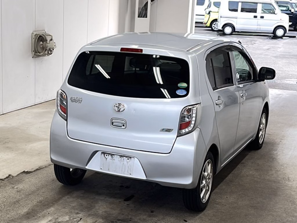 TOYOTA PIXIS EPOCH