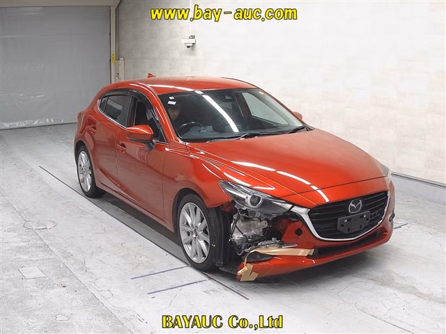 MAZDA AXELA