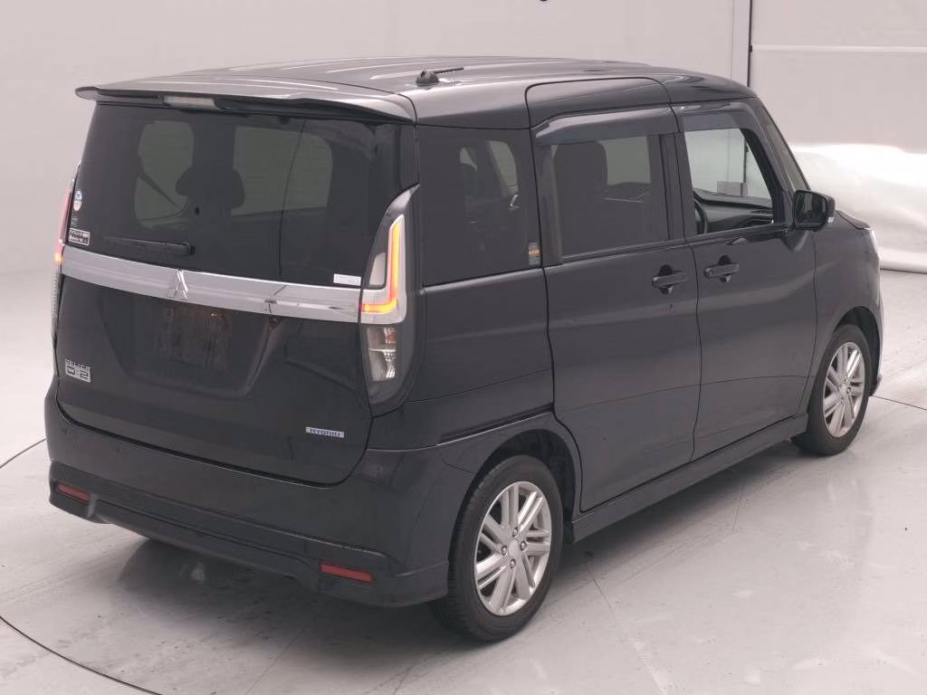 MITSUBISHI DELICA D:2