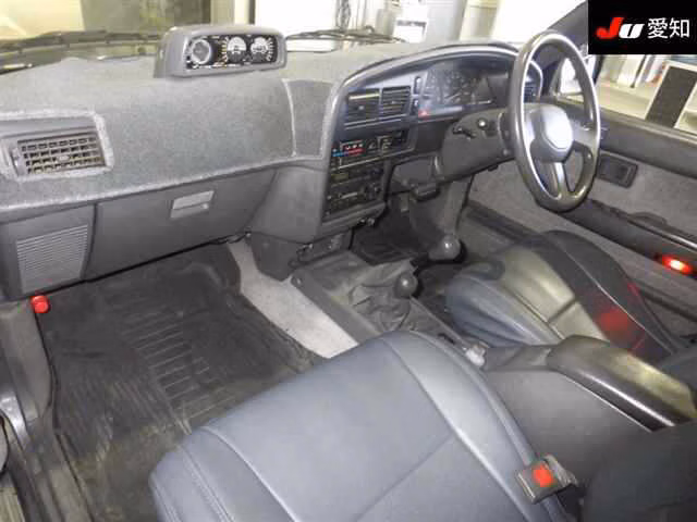 TOYOTA HILUX SURF