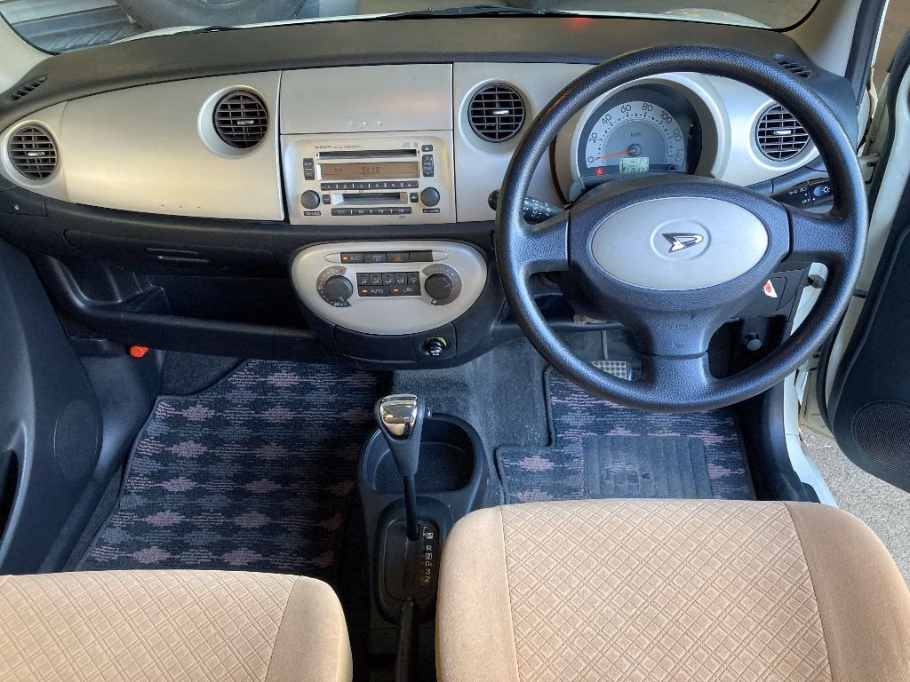 DAIHATSU MIRA GINO