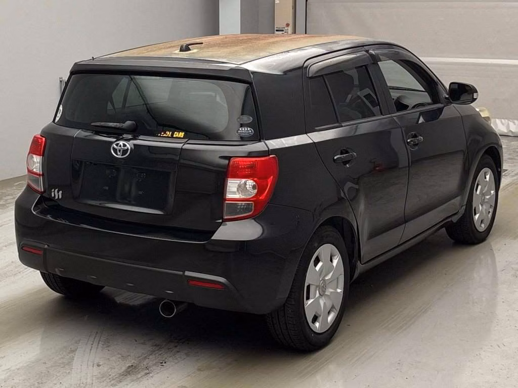 TOYOTA IST