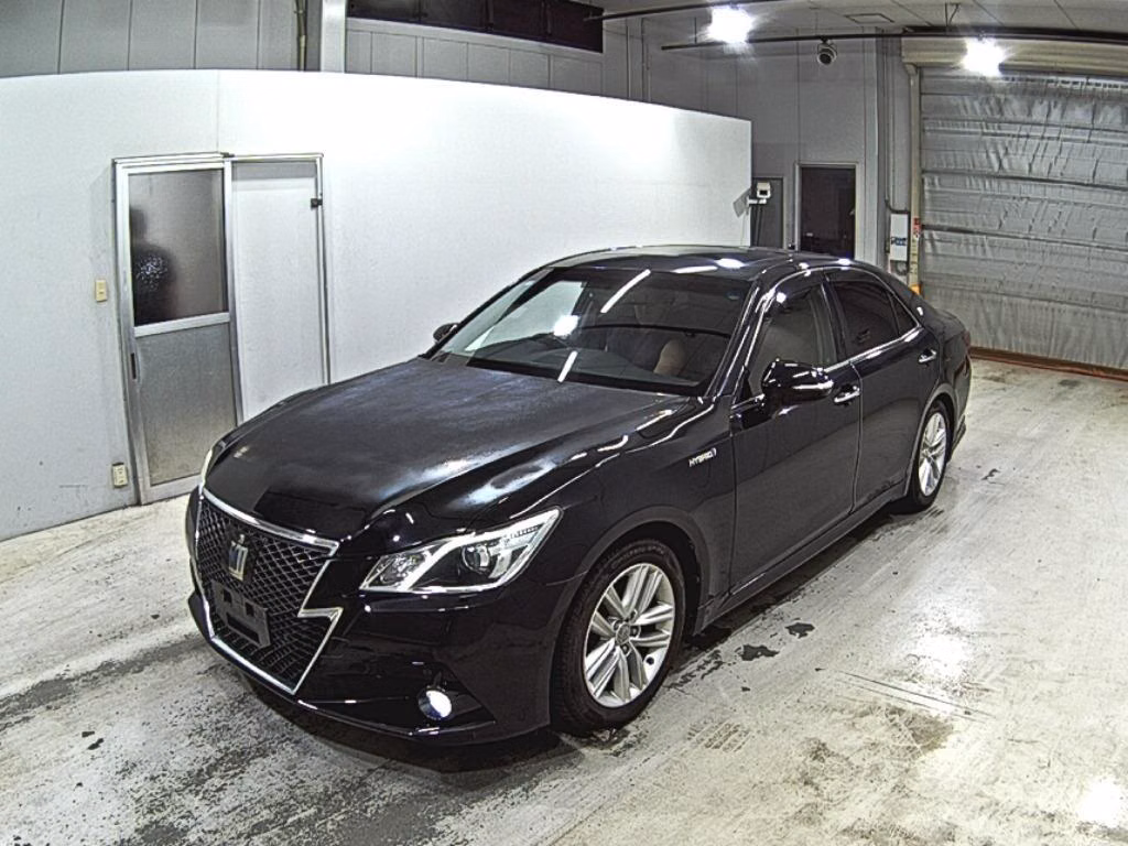 TOYOTA CROWN