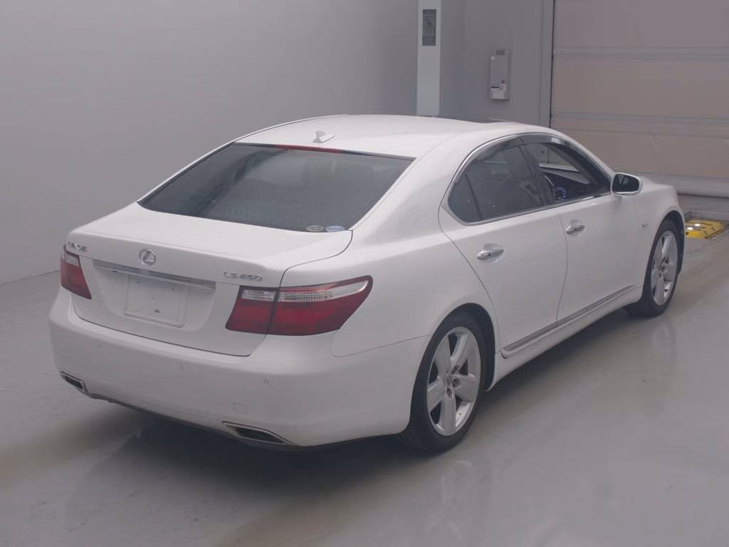 LEXUS LS460