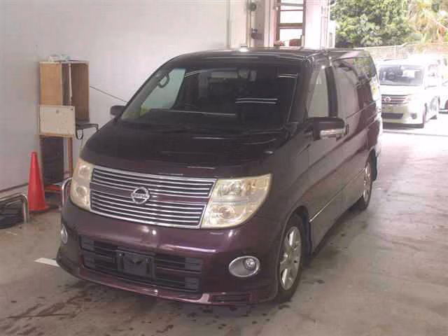 NISSAN ELGRAND