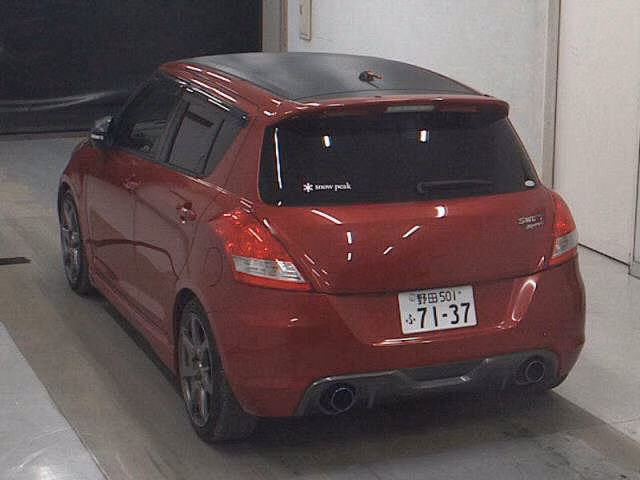 SUZUKI SWIFT