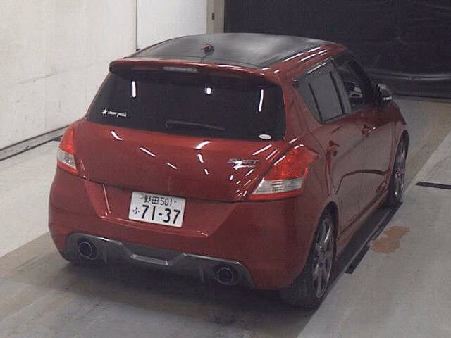 SUZUKI SWIFT