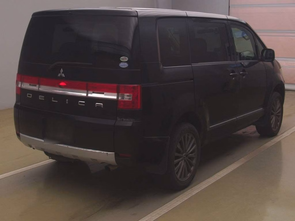 MITSUBISHI DELICA D:5