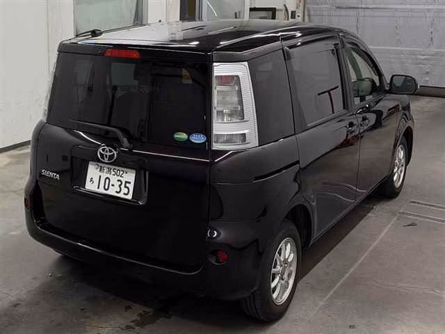 TOYOTA SIENTA