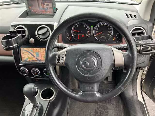 MAZDA VERISA