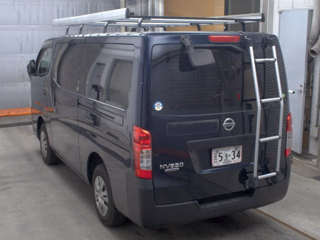 NISSAN NV350 CARAVAN