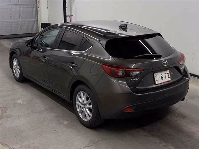 MAZDA AXELA