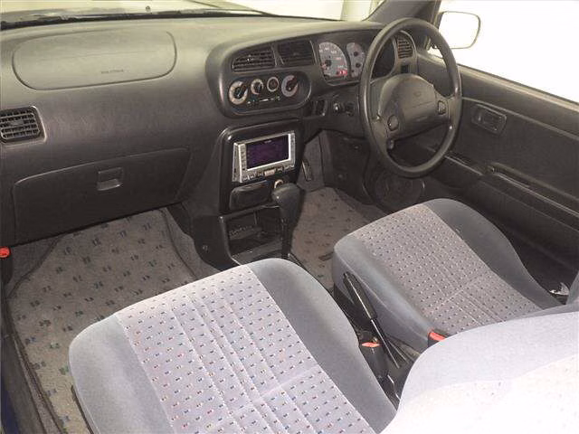 DAIHATSU MIRA