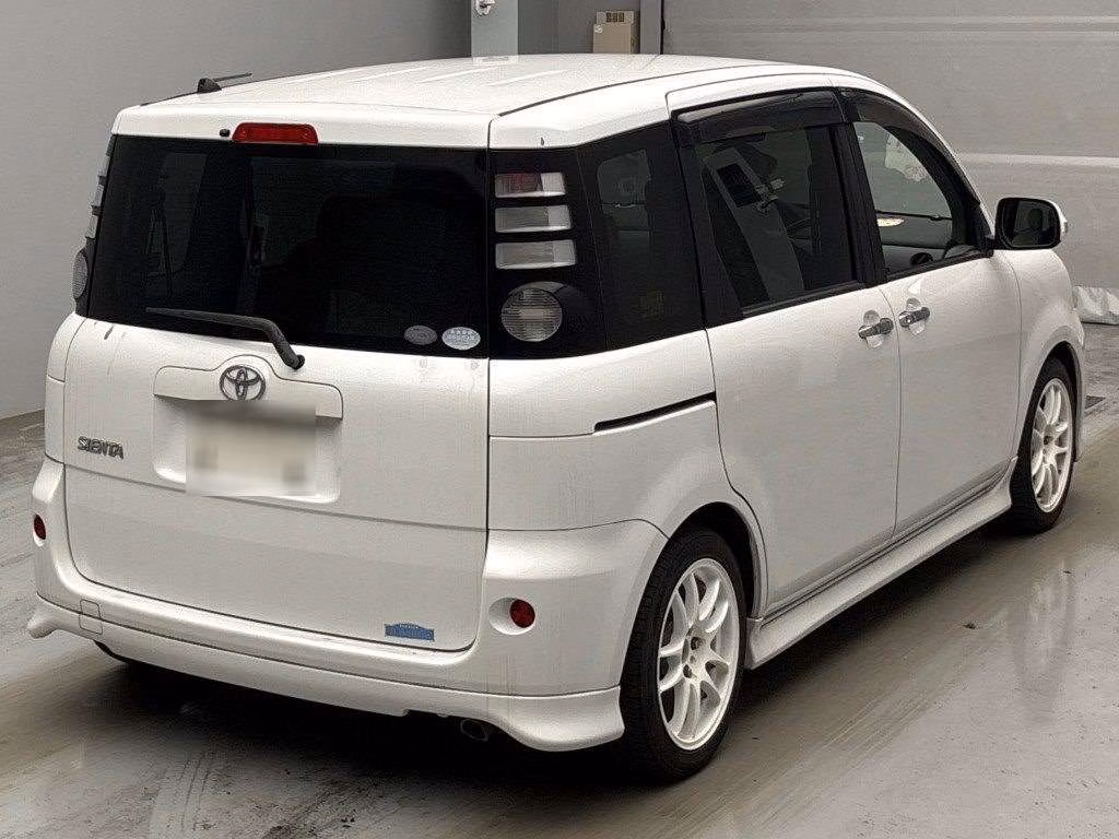 TOYOTA SIENTA