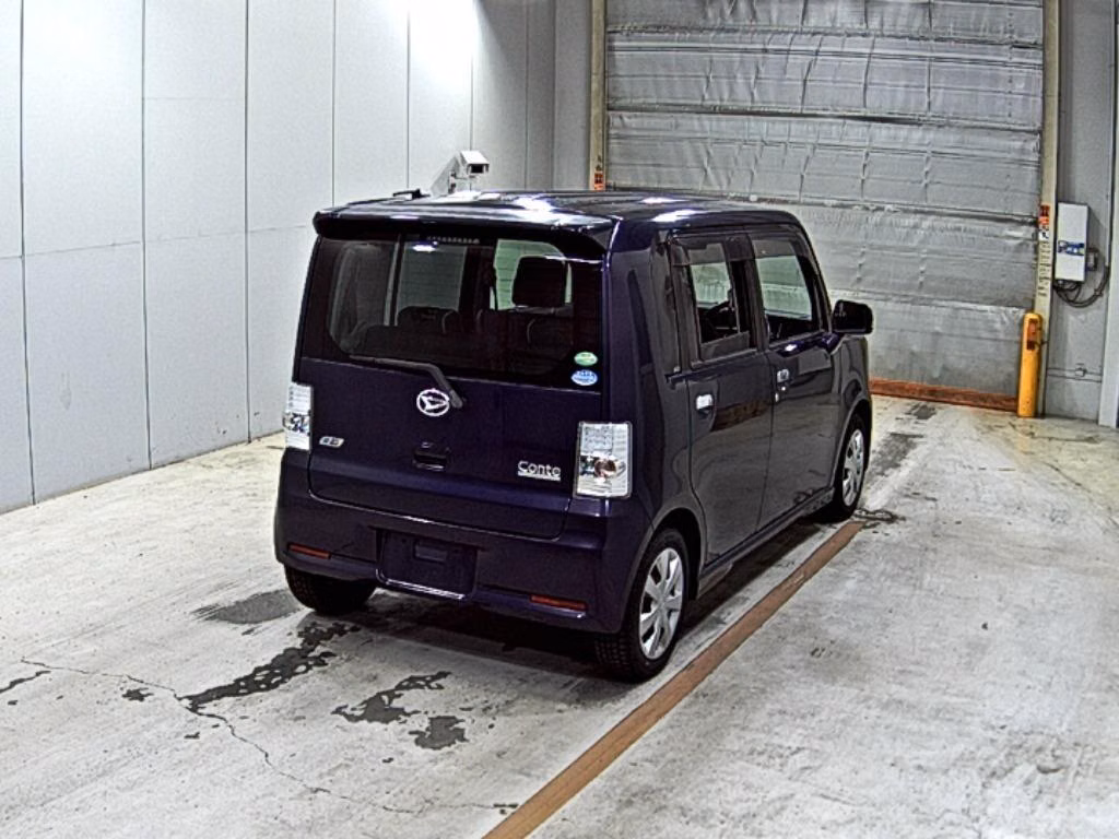 DAIHATSU MOVE CONTE