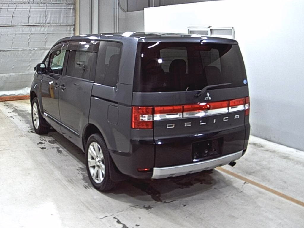 MITSUBISHI DELICA D:5