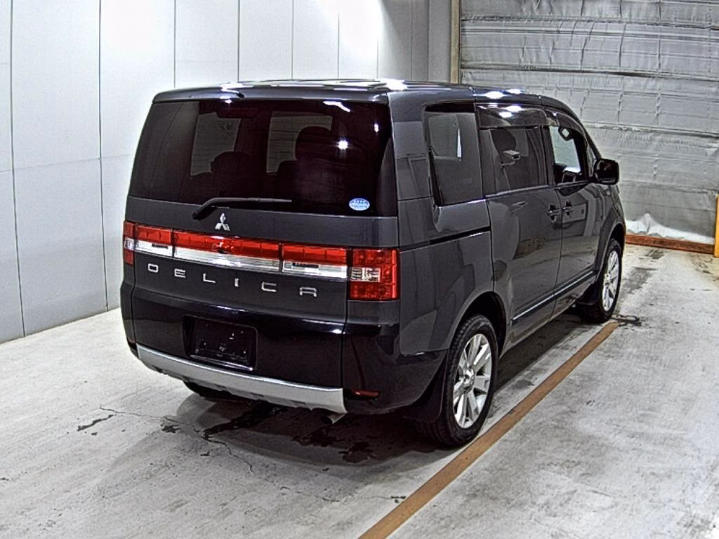 MITSUBISHI DELICA D:5