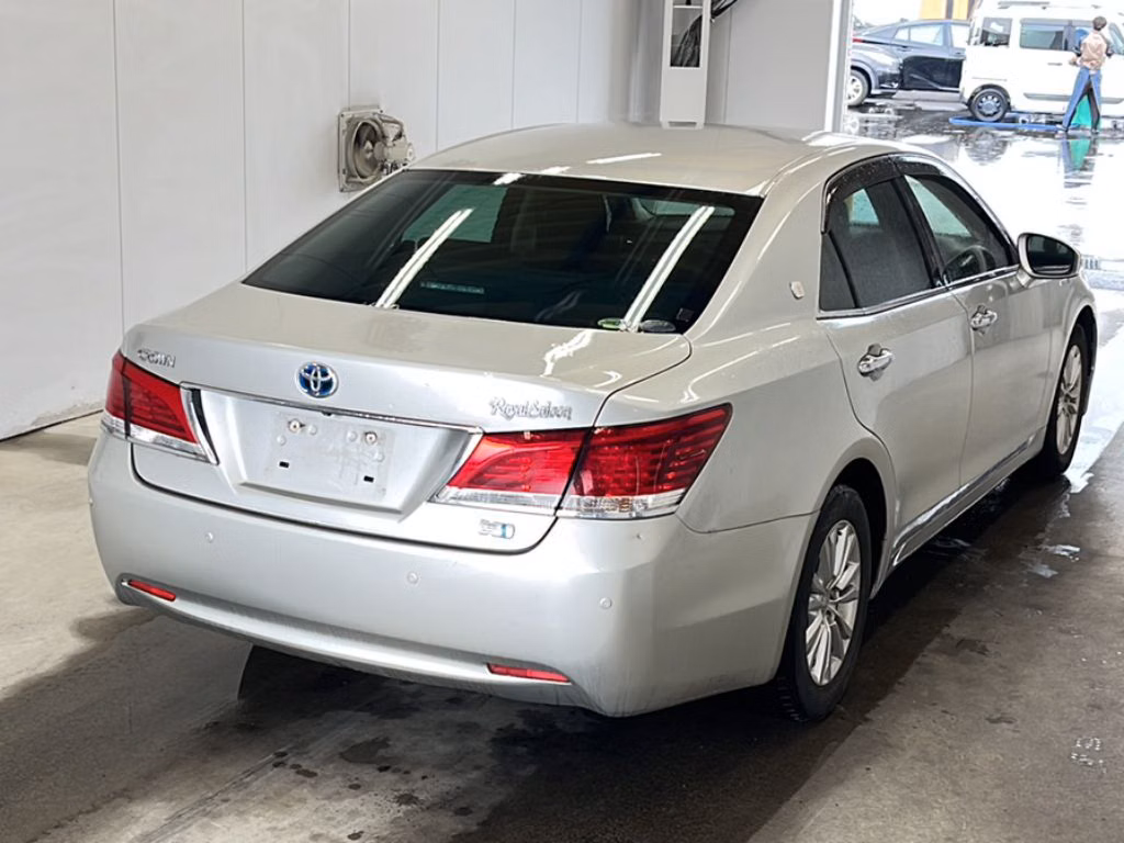 TOYOTA CROWN