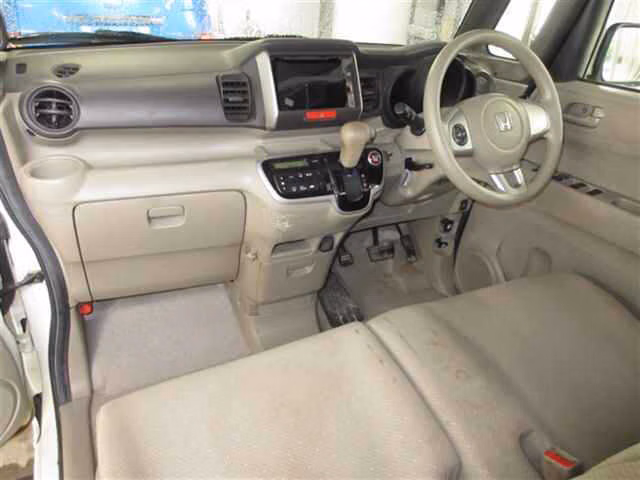 HONDA N-BOX+