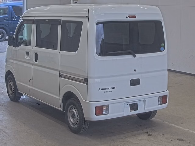 MITSUBISHI MINICAB