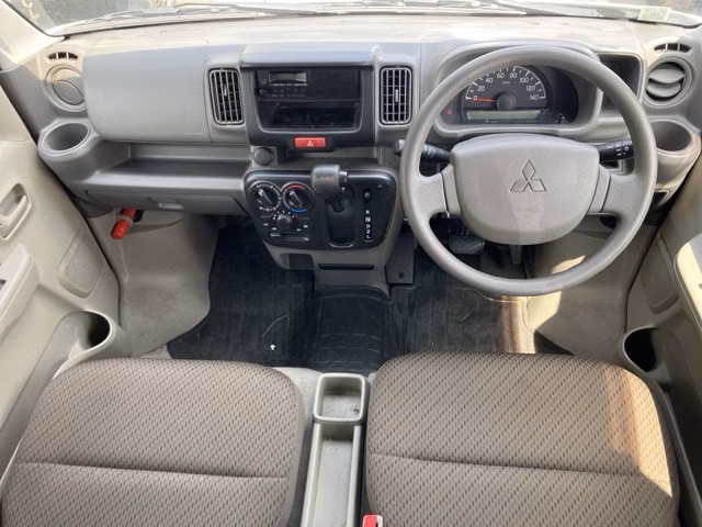 MITSUBISHI MINICAB