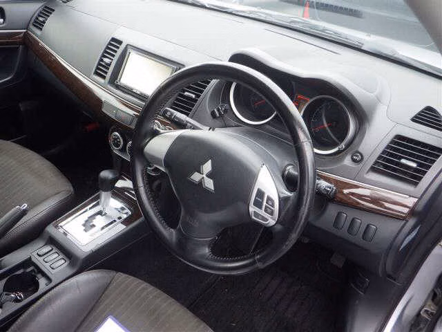 MITSUBISHI GALANT FORTIS