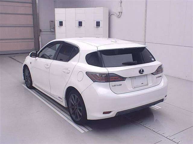 LEXUS CT200H