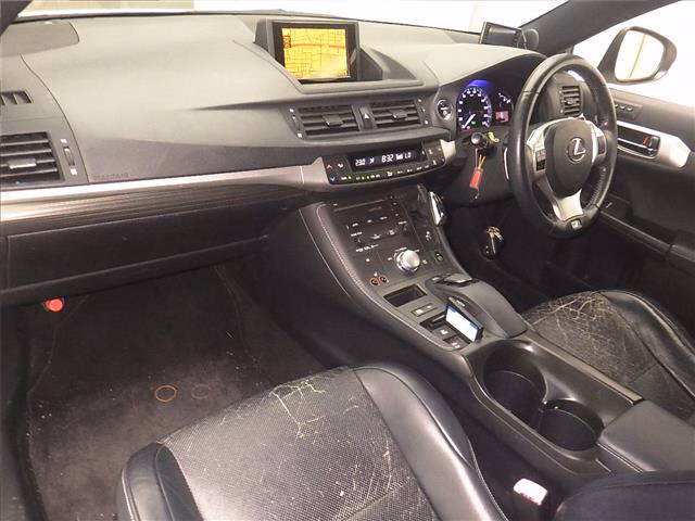 LEXUS CT200H