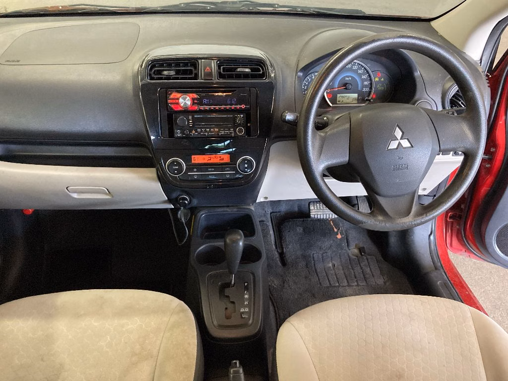 MITSUBISHI MIRAGE