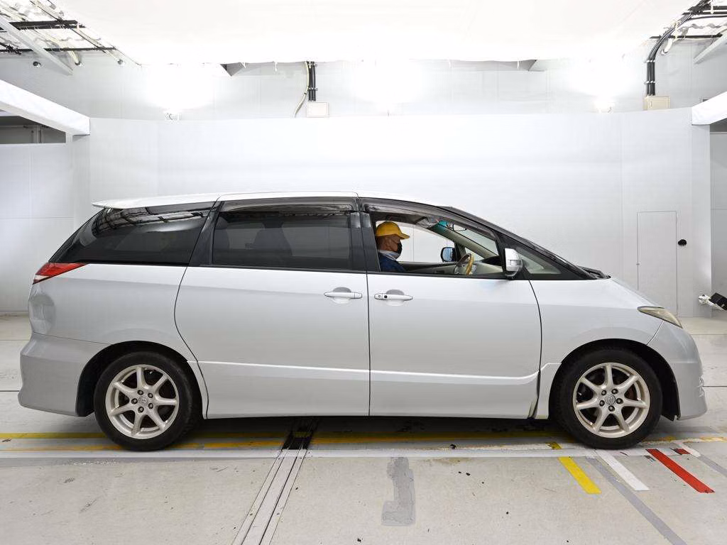 TOYOTA ESTIMA