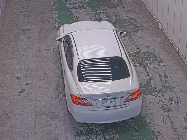 NISSAN FUGA