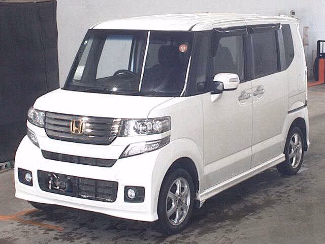 HONDA N-BOX+