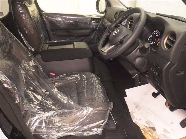 NISSAN CARAVAN